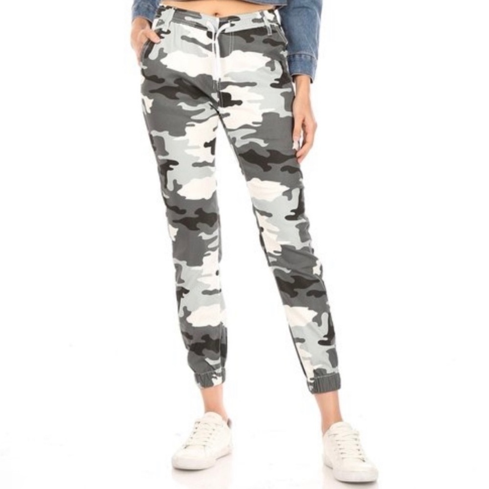 🔥 Kreamy City Camo Pants NWT Sz L Gray & White Sz L